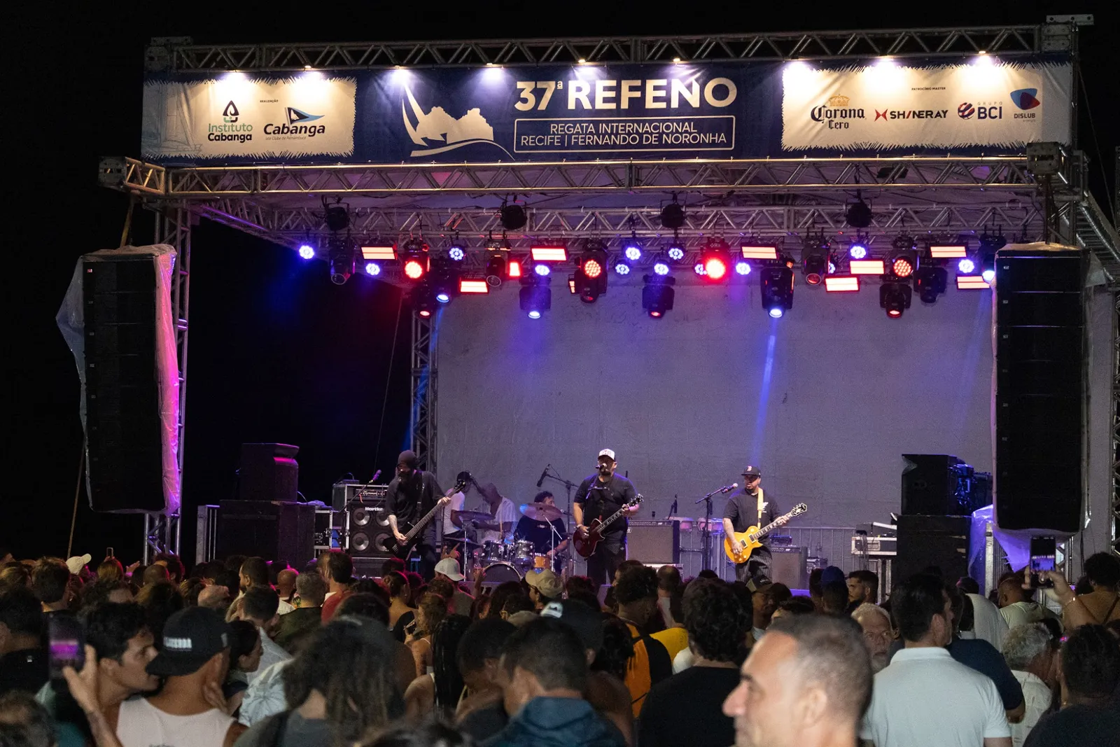 O palco da 37ª no Mergulhão